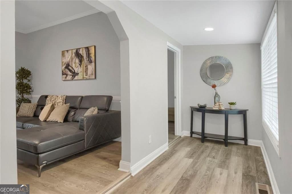 752 Cooper Sw St — photo 2