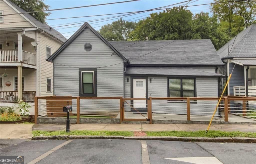 752 Cooper Sw St — photo 1