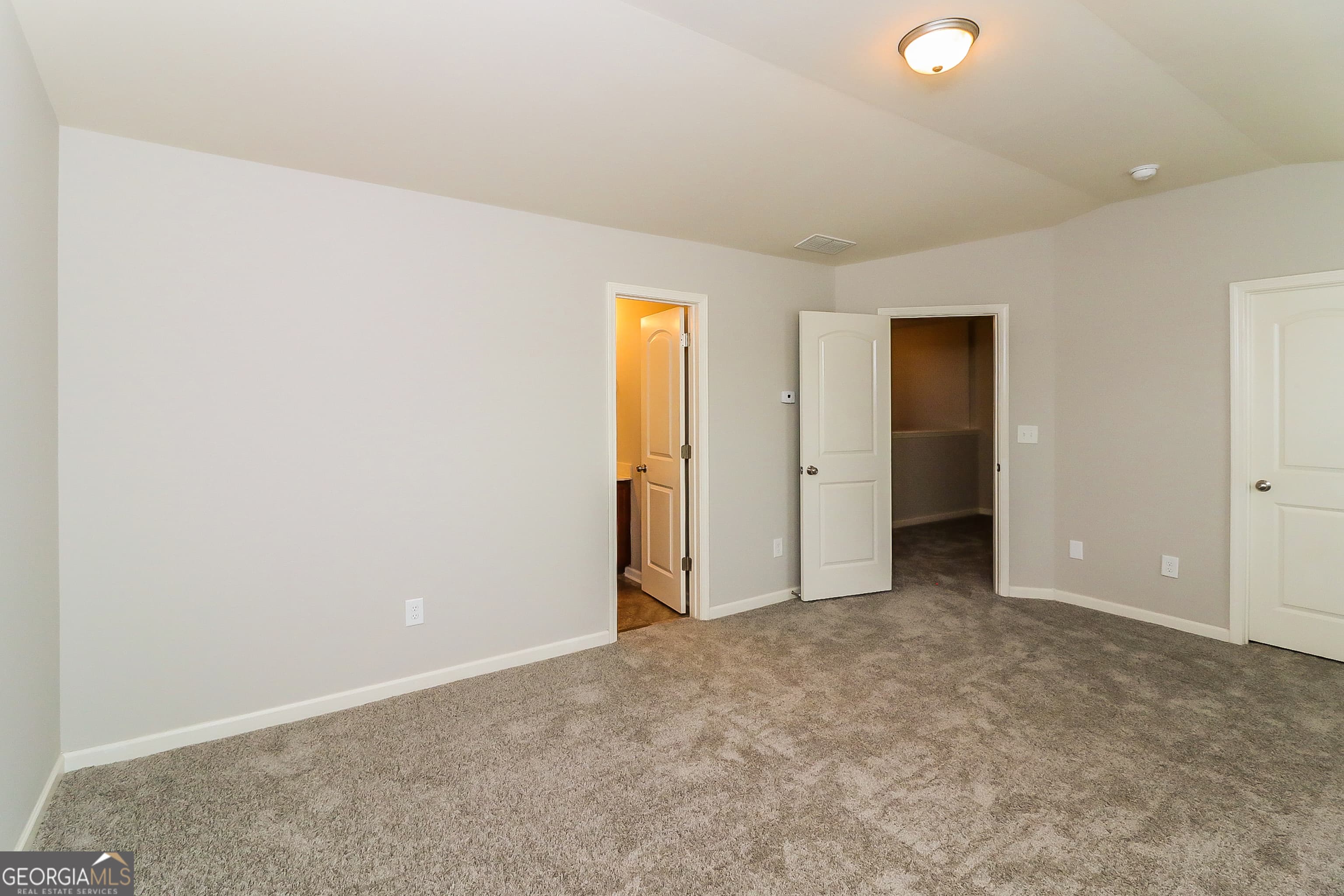 7103 Tanger Blvd — photo 14