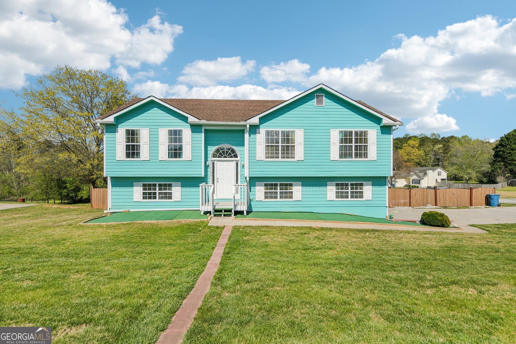 1549 Wynfield Dr — photo 1