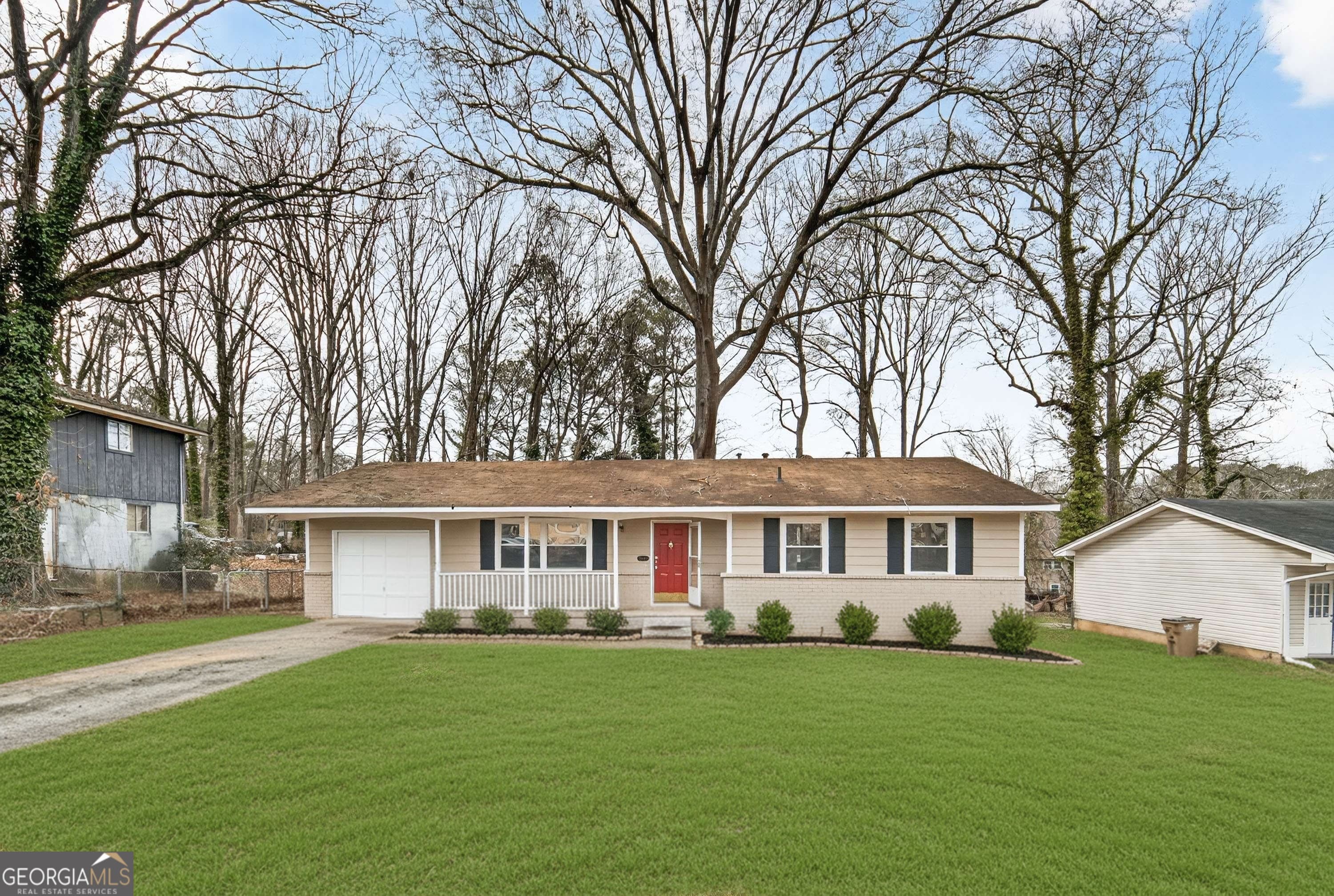 8845 Ashwood Dr — photo 1