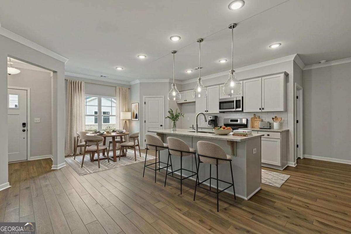 3867 Shelleydale Dr — photo 2