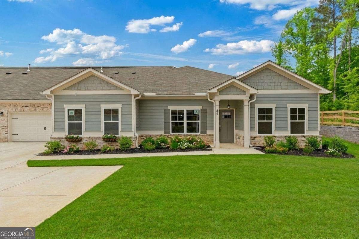 3867 Shelleydale Dr — photo 1