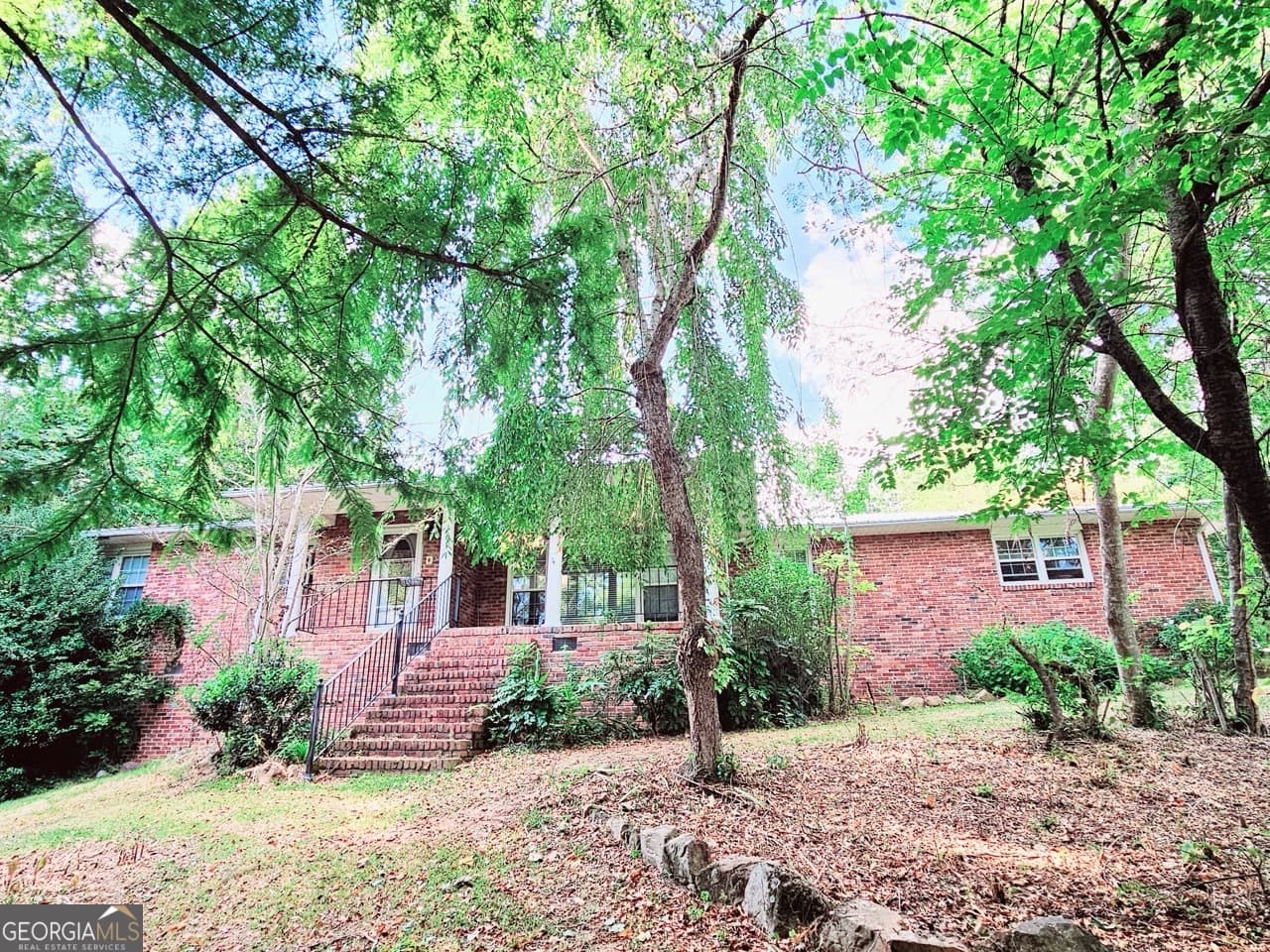 300 Mary Ln — photo 1