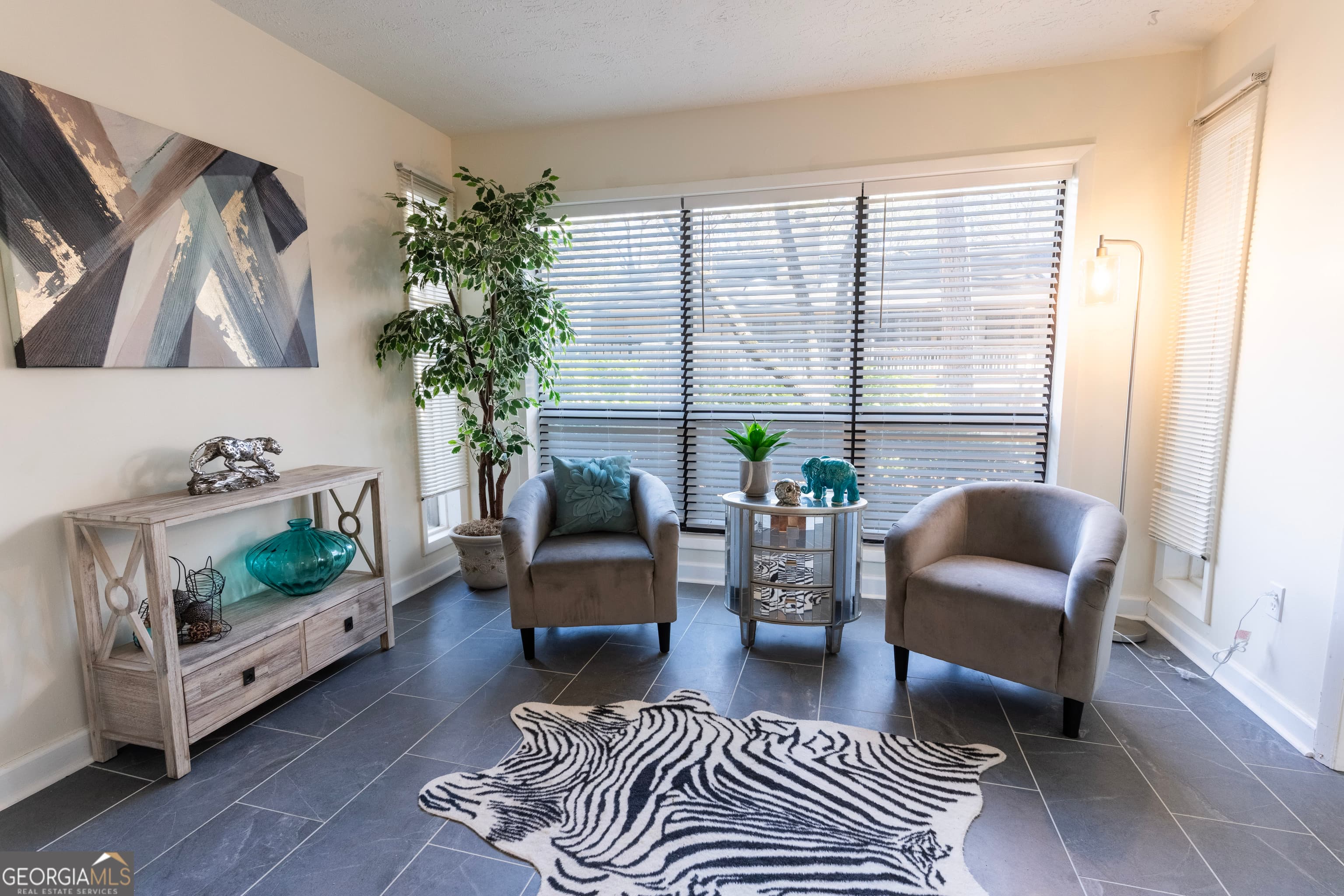 8740 Roswell Rd 10A — photo 1