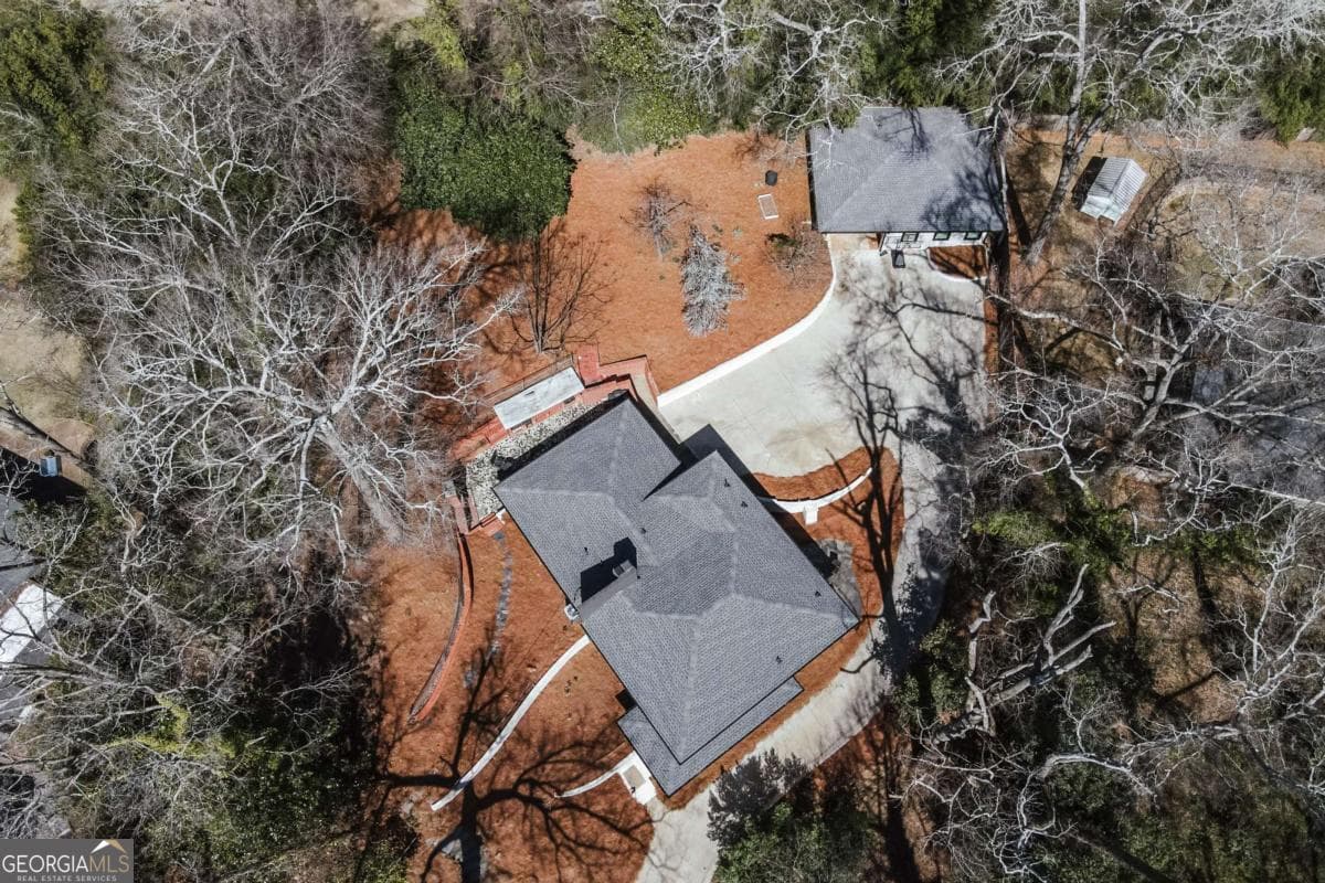 450 Westview Dr — photo 52