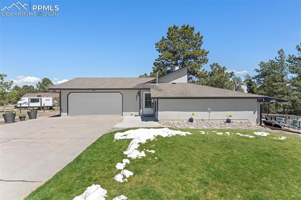 1851 Buttercup Rd — photo 1