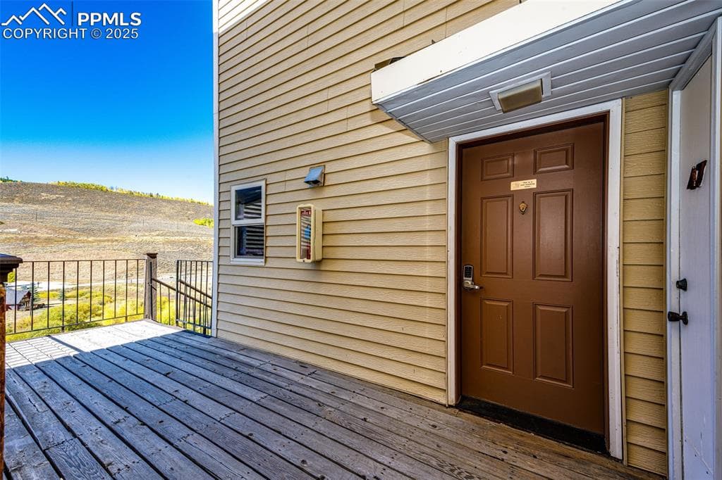 96 MOUNTAINSIDE DR - Photo 1
