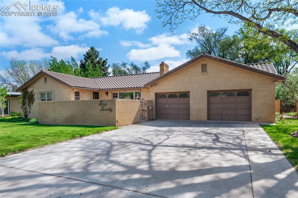 520 Linda Vista Ave — photo 1
