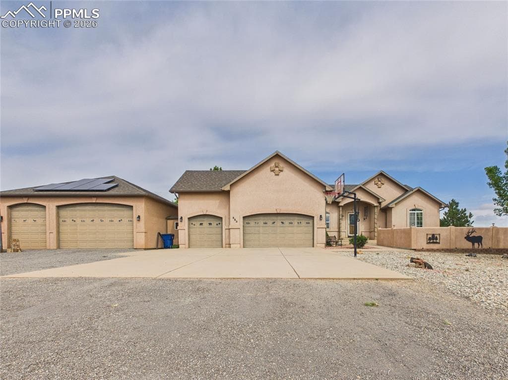 553 S Saunders Dr — photo 1