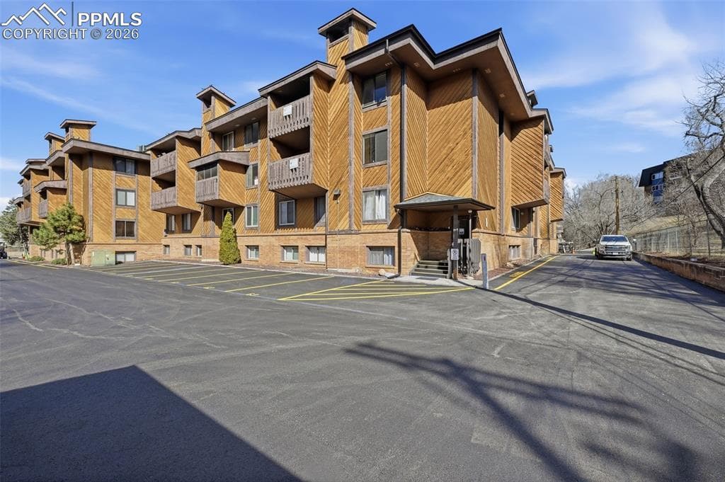 935 Saturn Dr 229 — photo 1