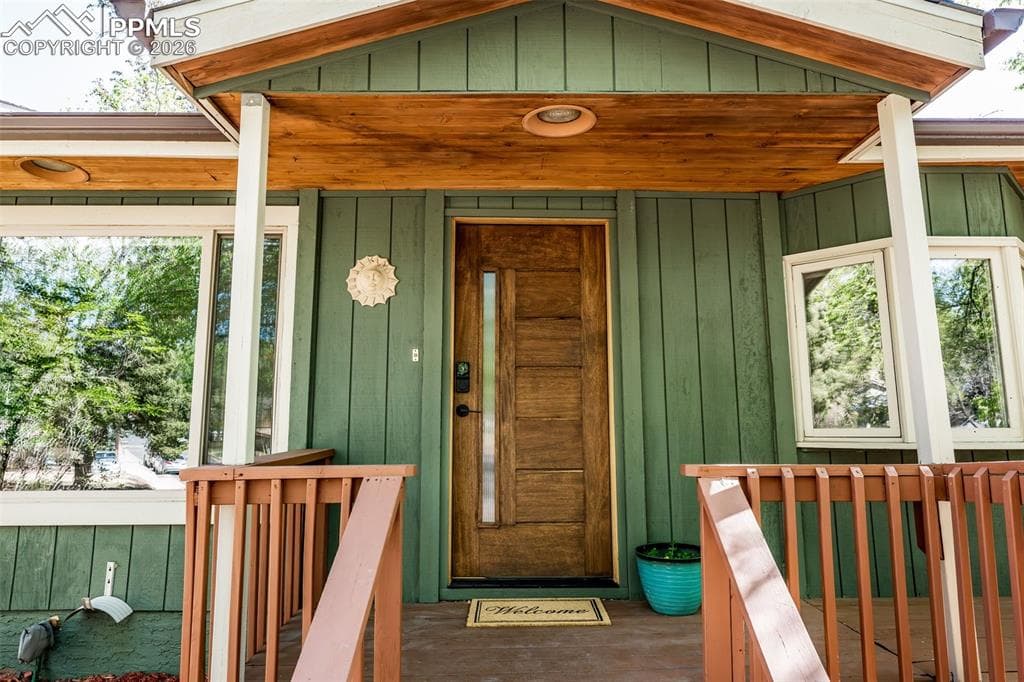 1515 Dorchester Dr — photo 1