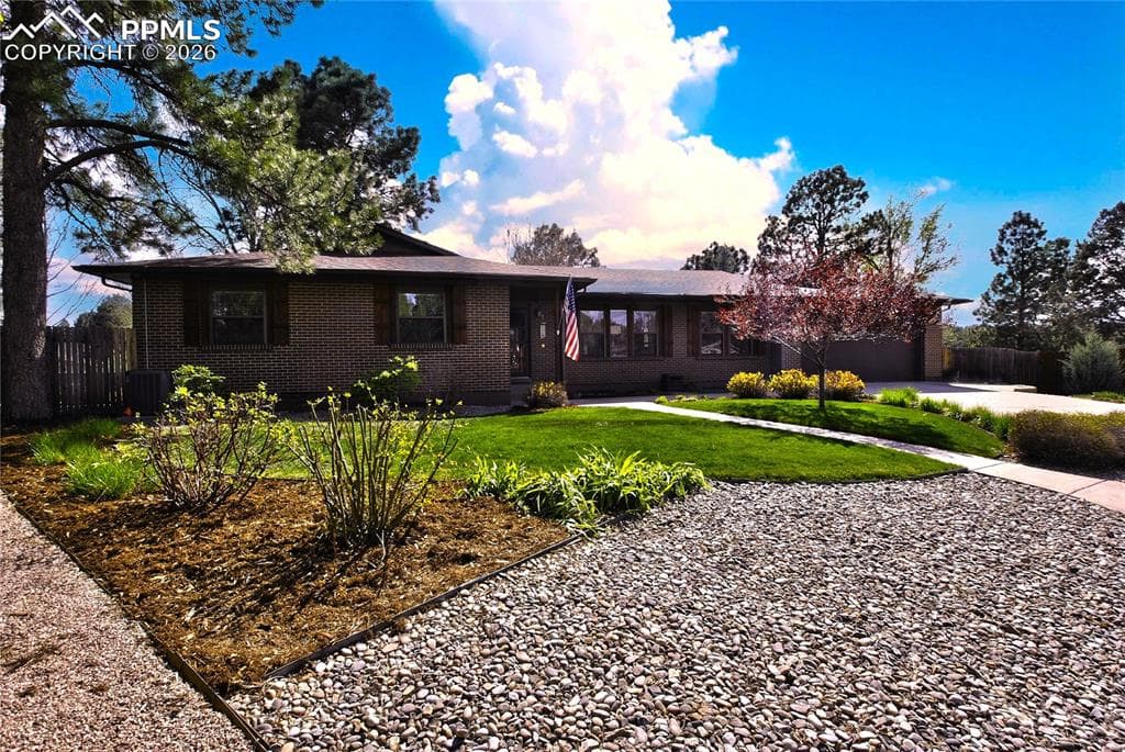 3255 Wesley Ln — photo 1