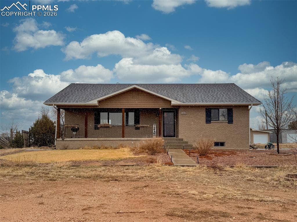 855 Marilyn Dr — photo 1