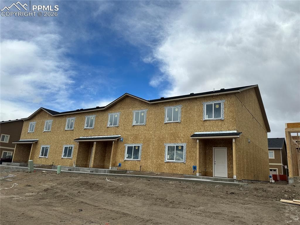 1778 Sandtoft Heights — photo 1