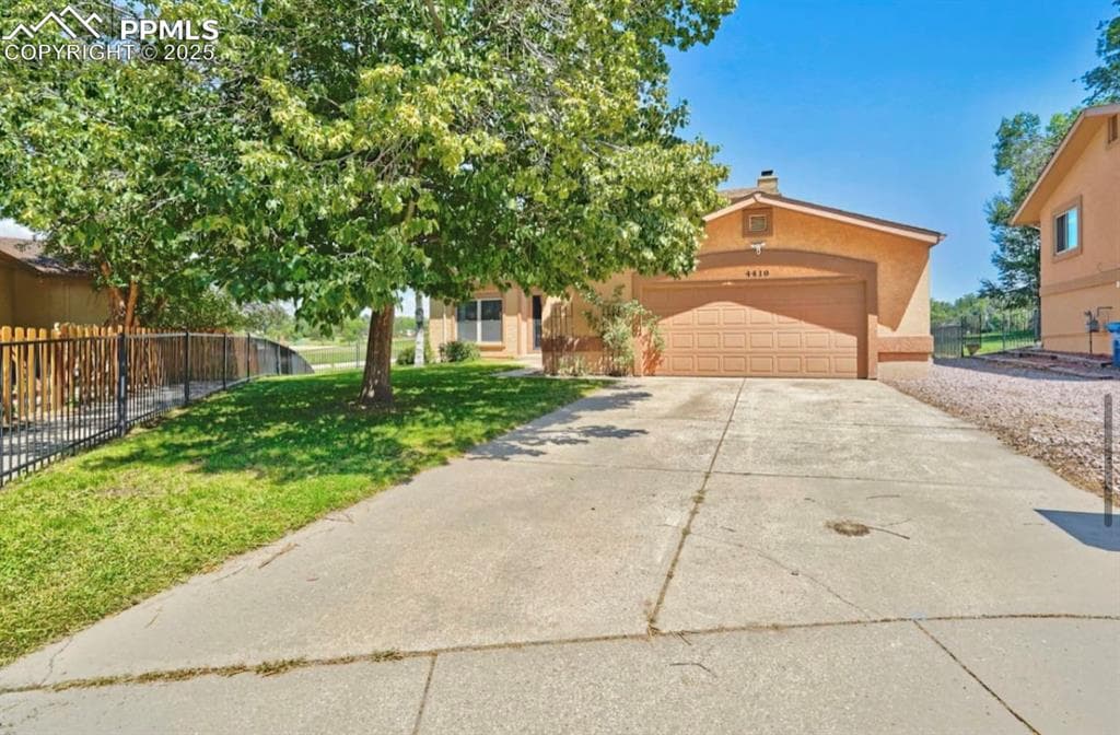 4410 Valencia Circle — photo 1