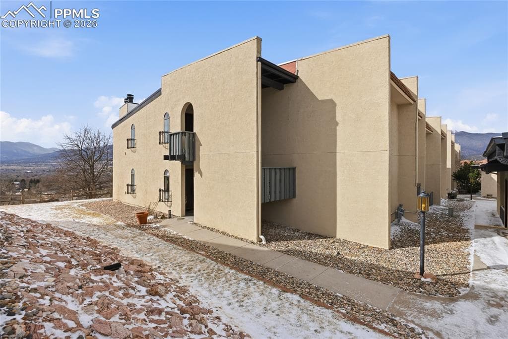 930 Fontmore Rd C — photo 1