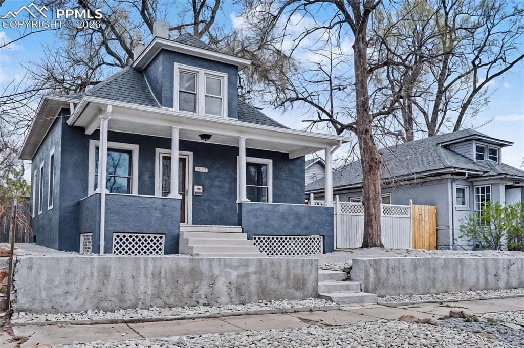 1029 N Arcadia St — photo 1