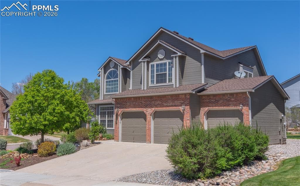 2310 Biltmore Ct — photo 1