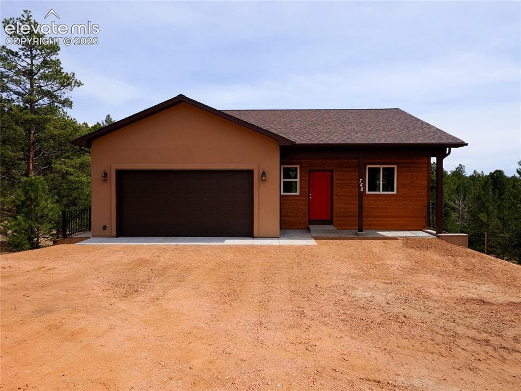 748 Pinewood Rd — photo 1