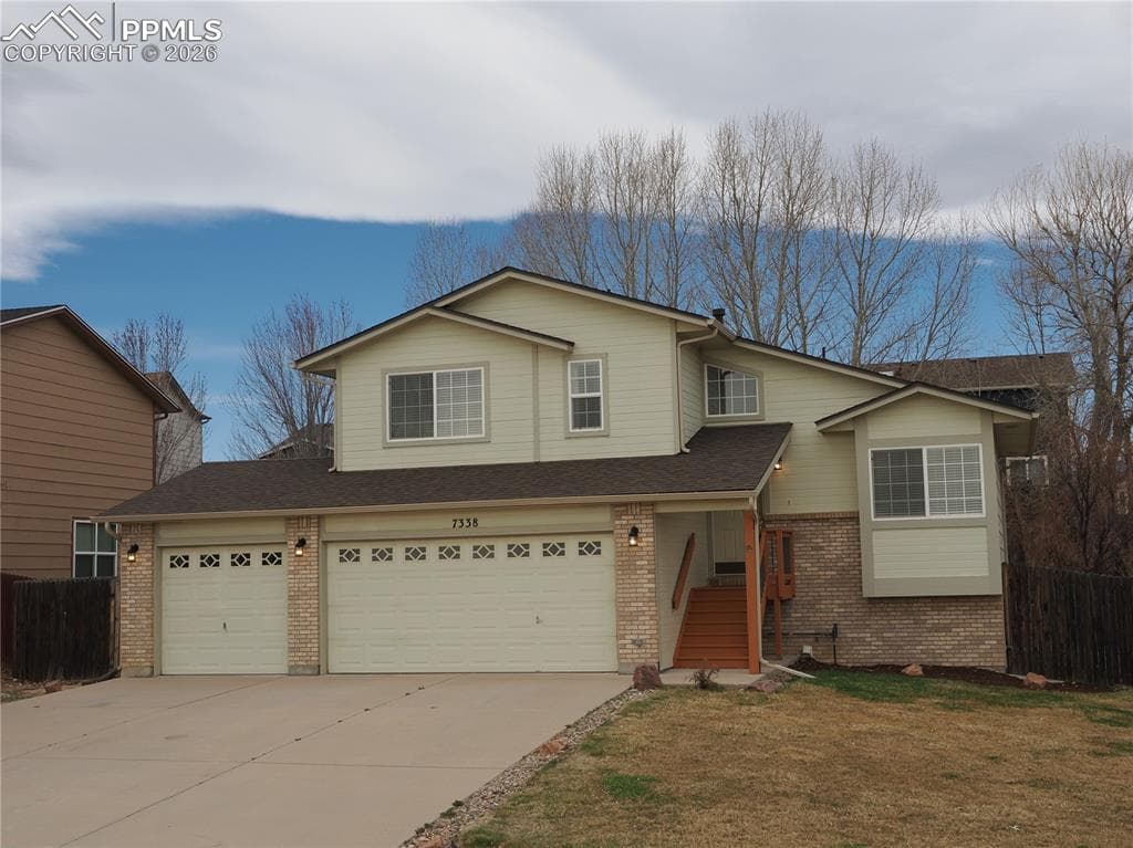 7338 THERESA DR - Photo 1