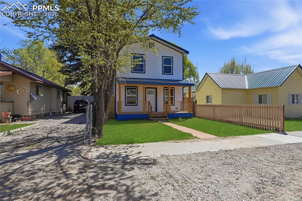 318 Jefferson St — photo 1