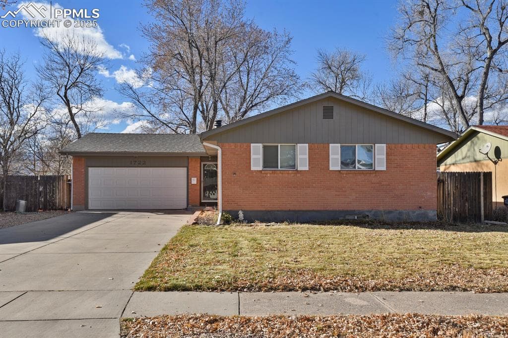 1722 Auburn Dr — photo 1