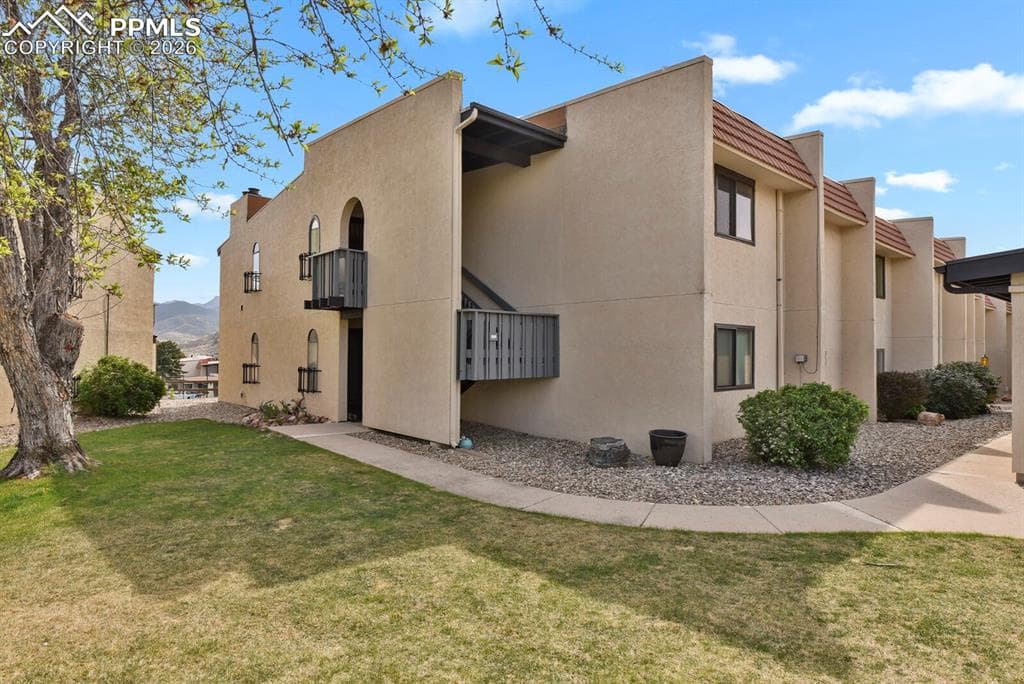 1122 Fontmore Rd C — photo 1