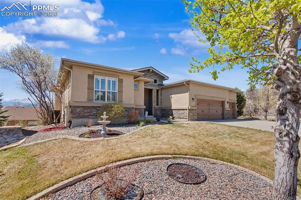2171 Diamond Creek Dr — photo 1