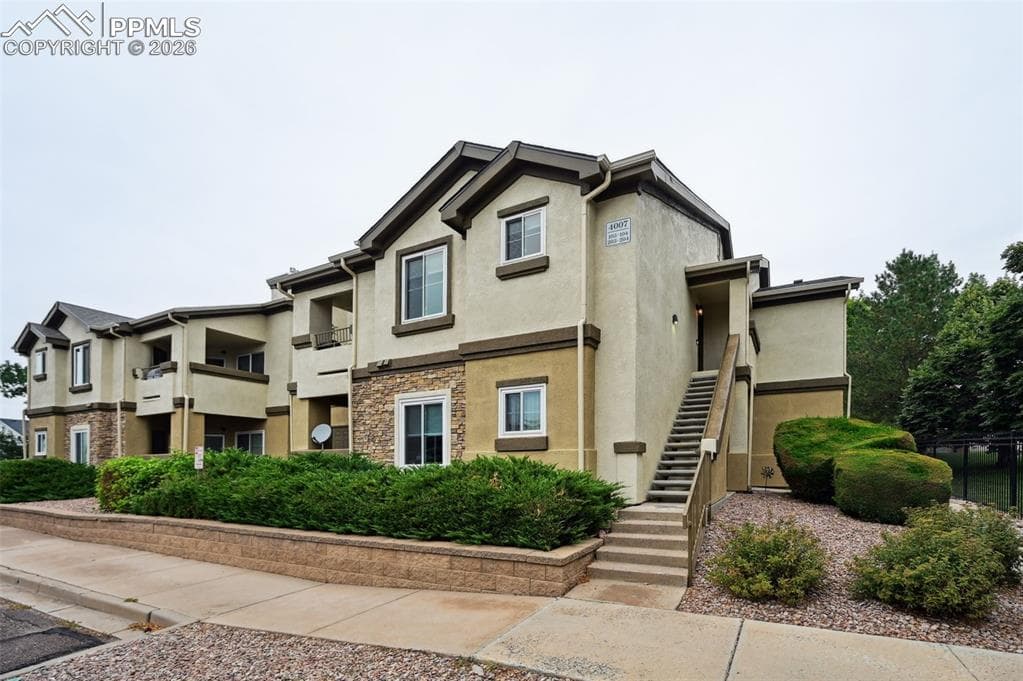 4007 Riviera Grove 103 — photo 1