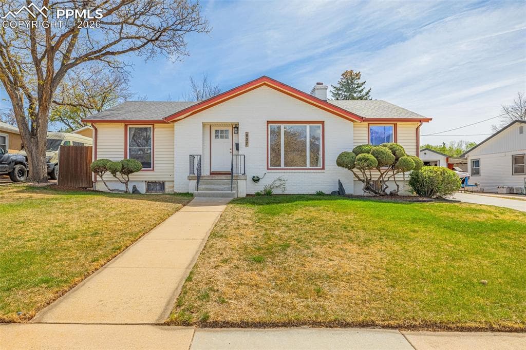 637 Glen Eyrie Circle — photo 1