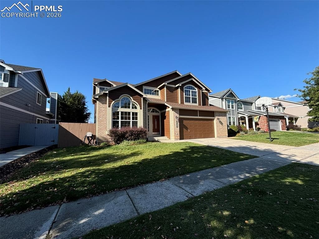 8950 Rochester Dr — photo 1