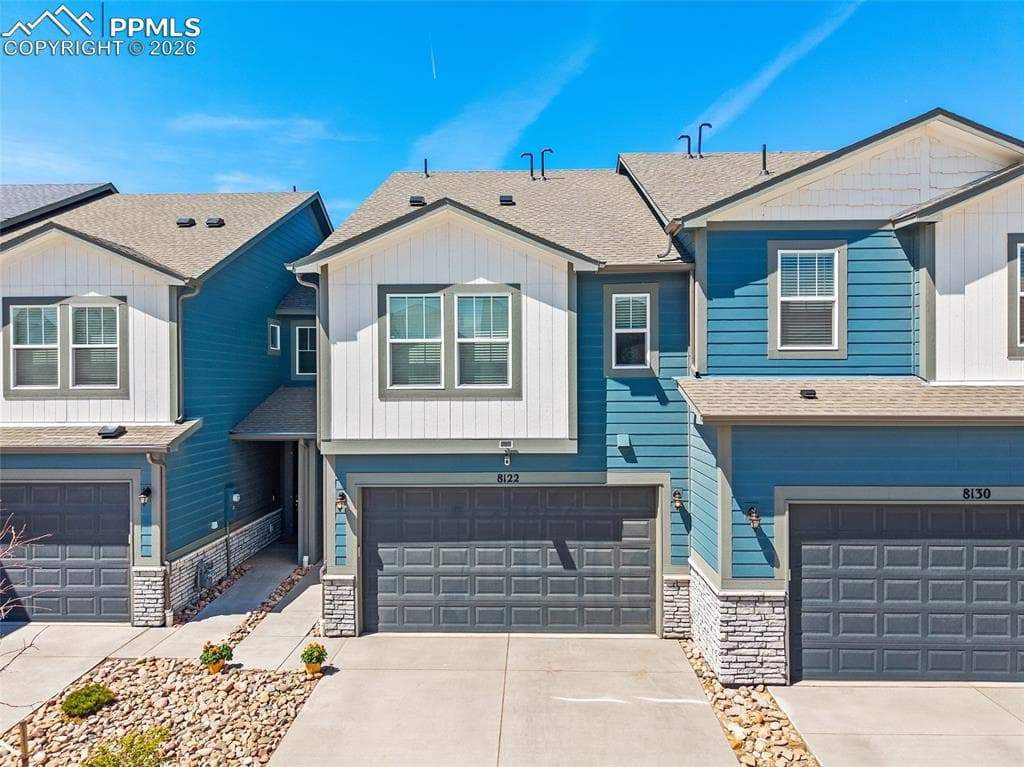8122 Grey Bark Way — photo 1