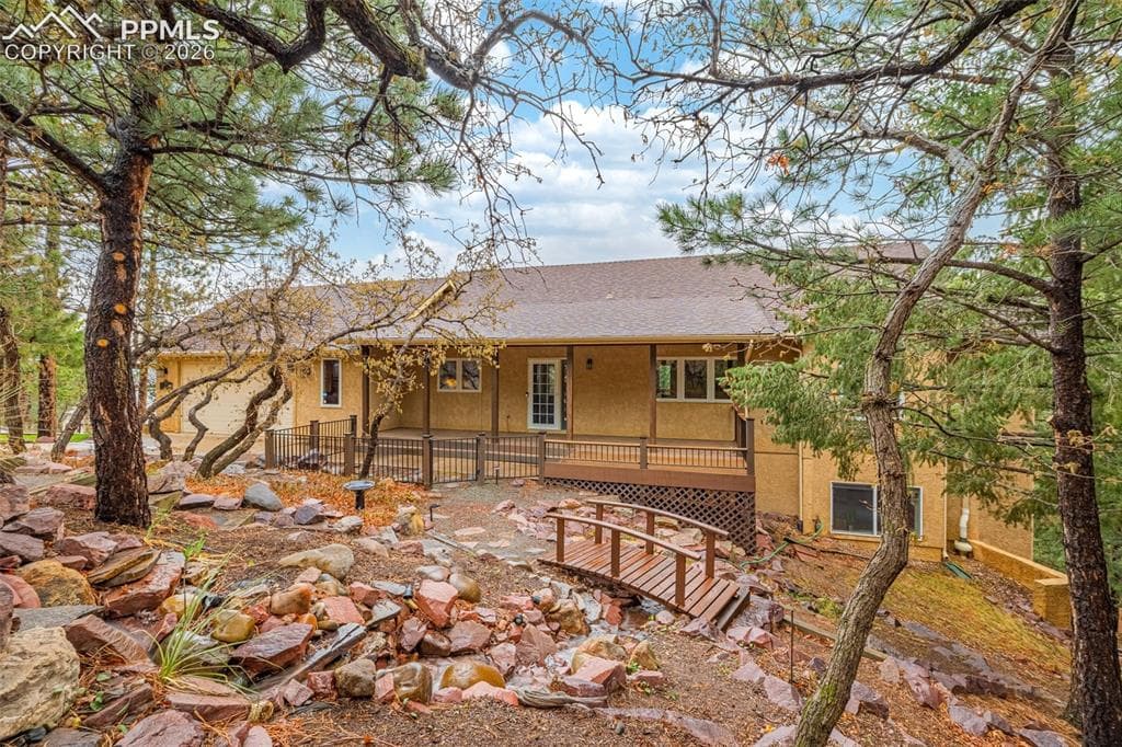 25 LEAMING RD - Photo 1