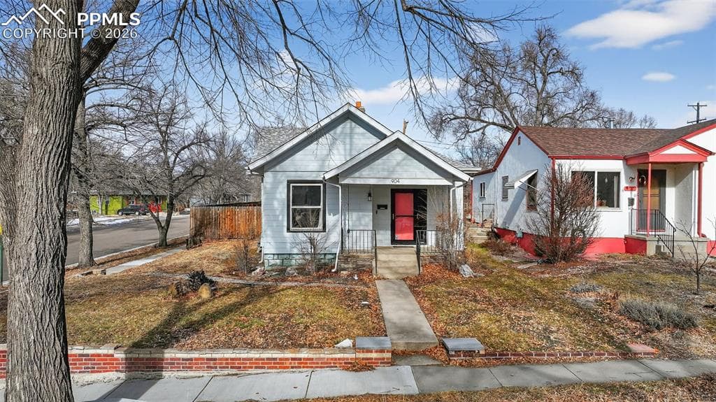 904 E San Miguel St — photo 1