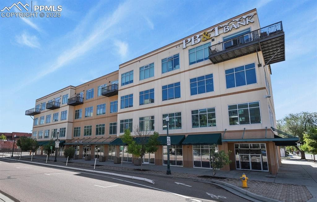 415 E Pikes Peak Ave 405 — photo 1