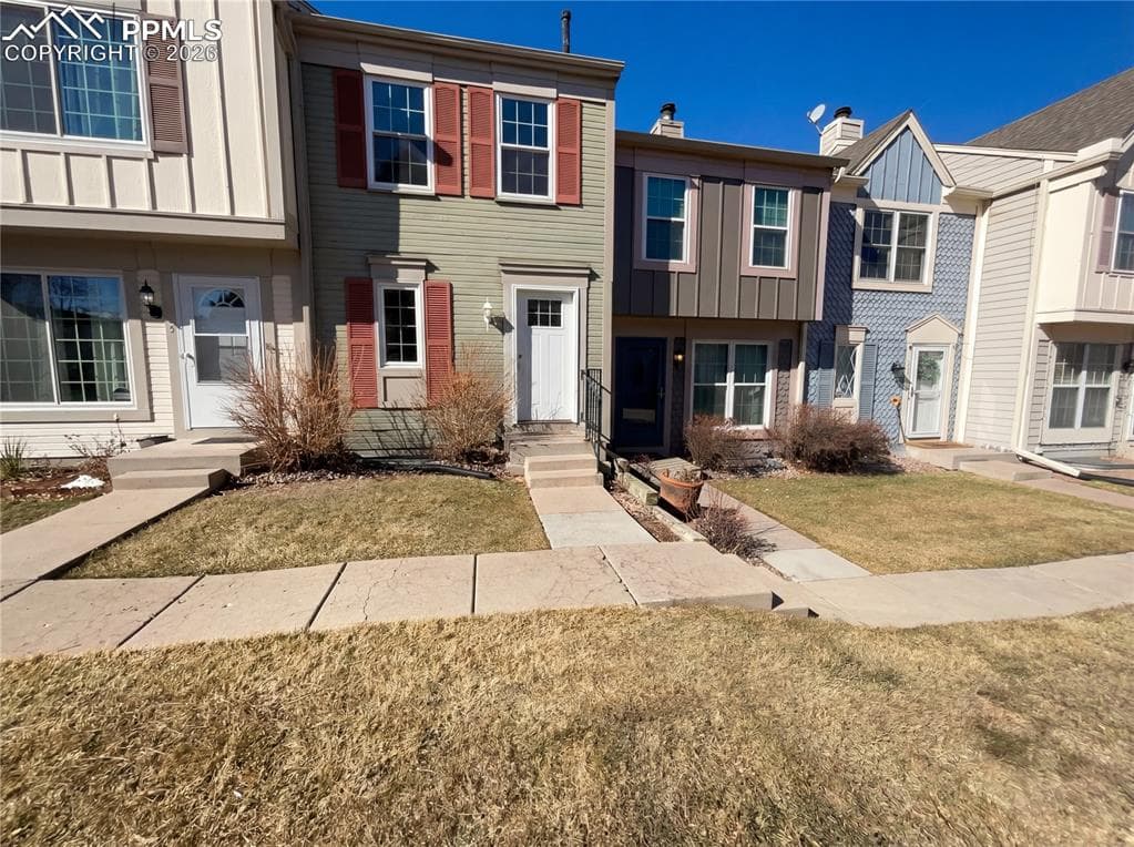 3437 Queen Anne Way — photo 1