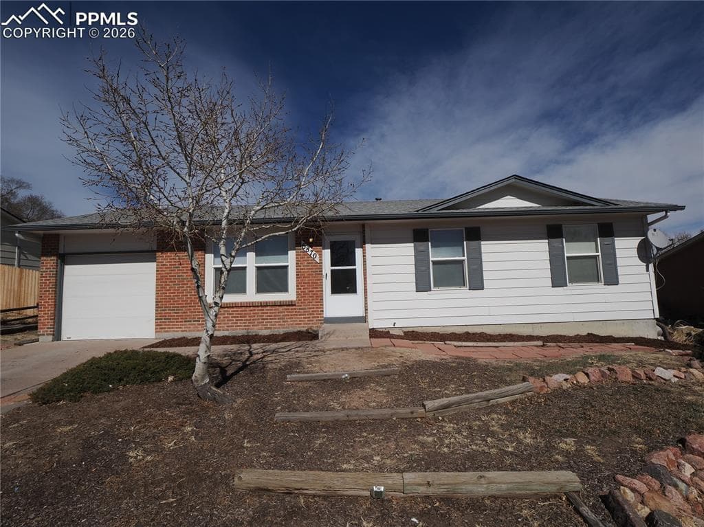 6870 Chippewa Rd — photo 1