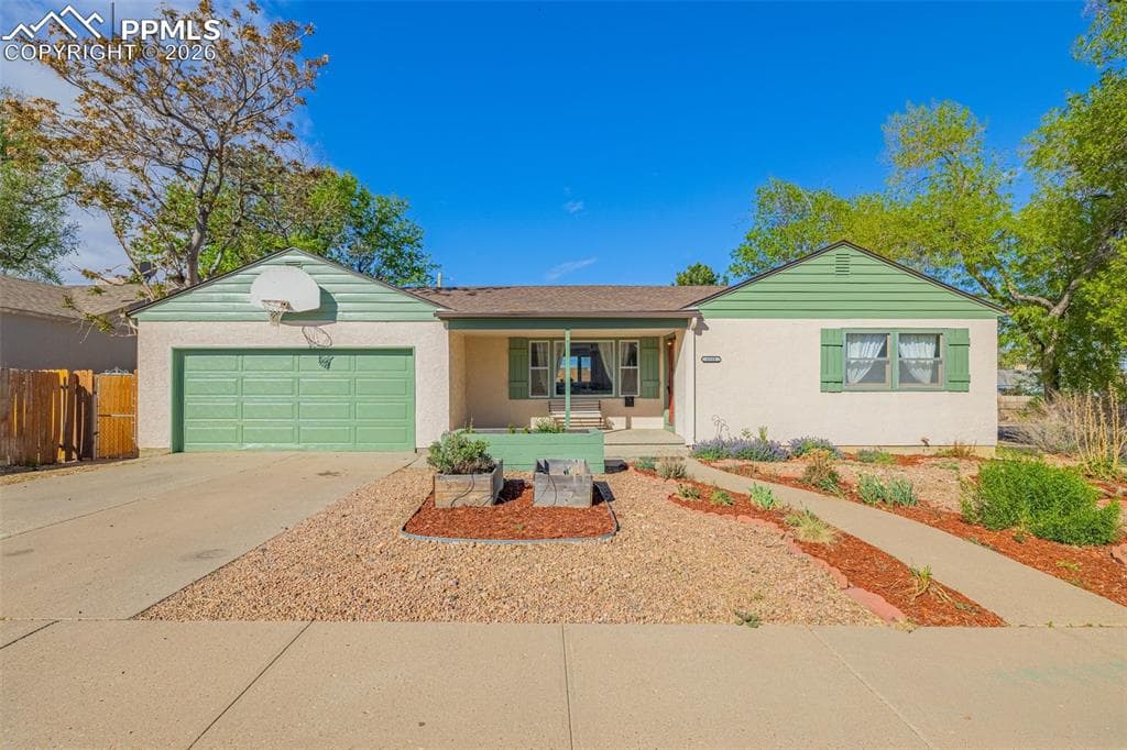 1535 LEXINGTON RD - Photo 1