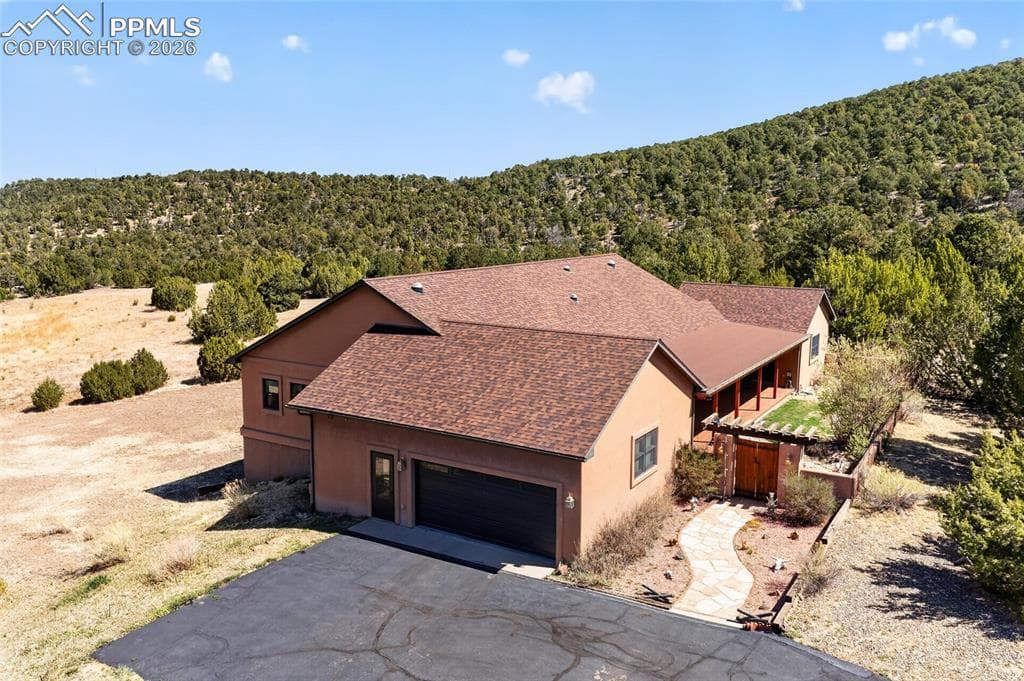 415 Riata Dr — photo 1