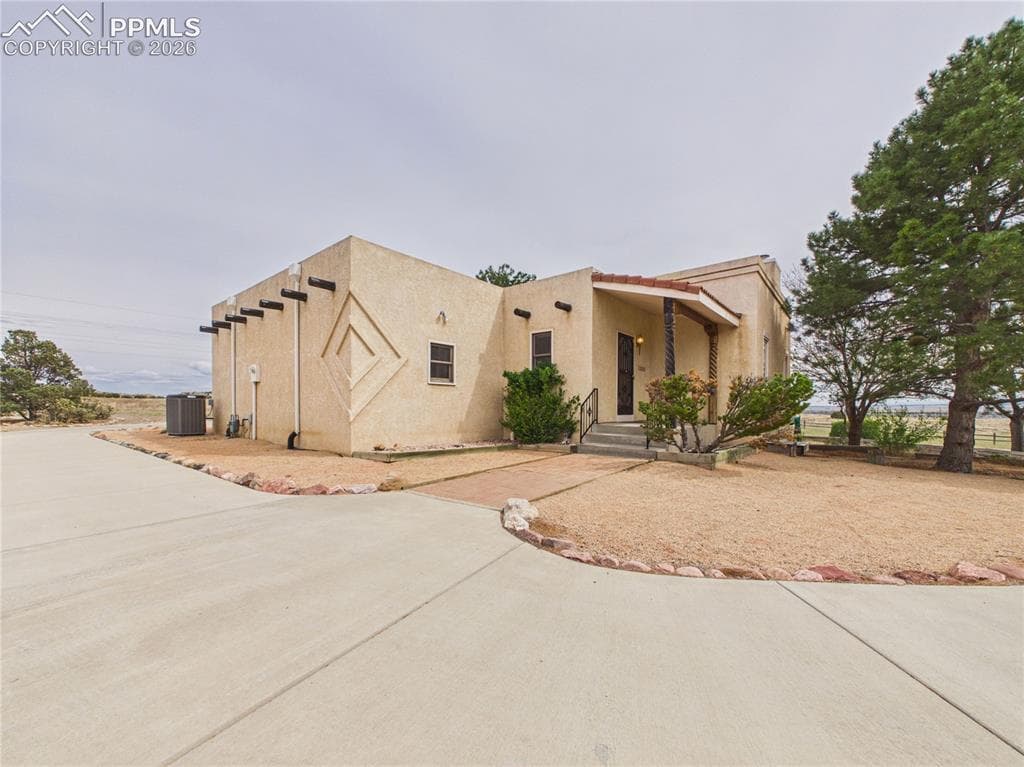 1380 S Winterhaven Dr — photo 1
