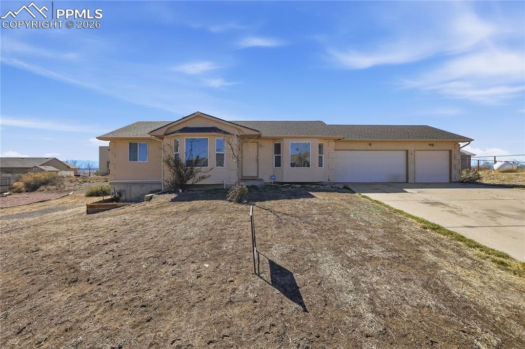 807 S Aguilar Ln — photo 1