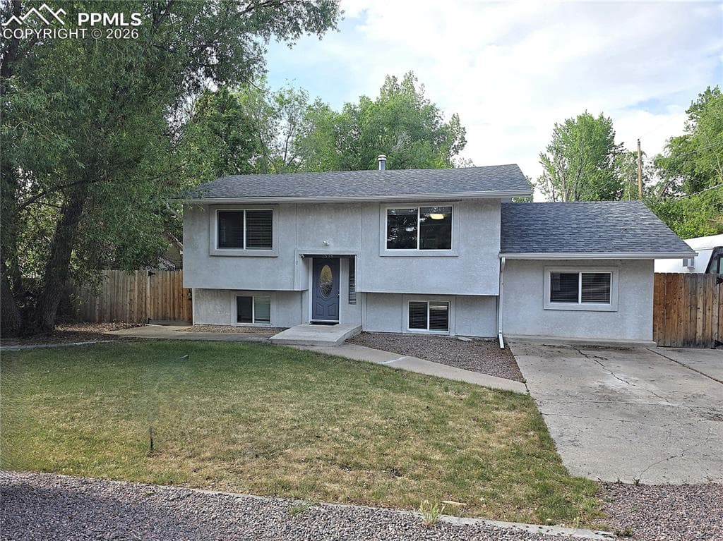 1538 SHERMAN AVE - Photo 1