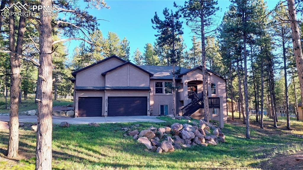 1020 Parkway Ln — photo 1