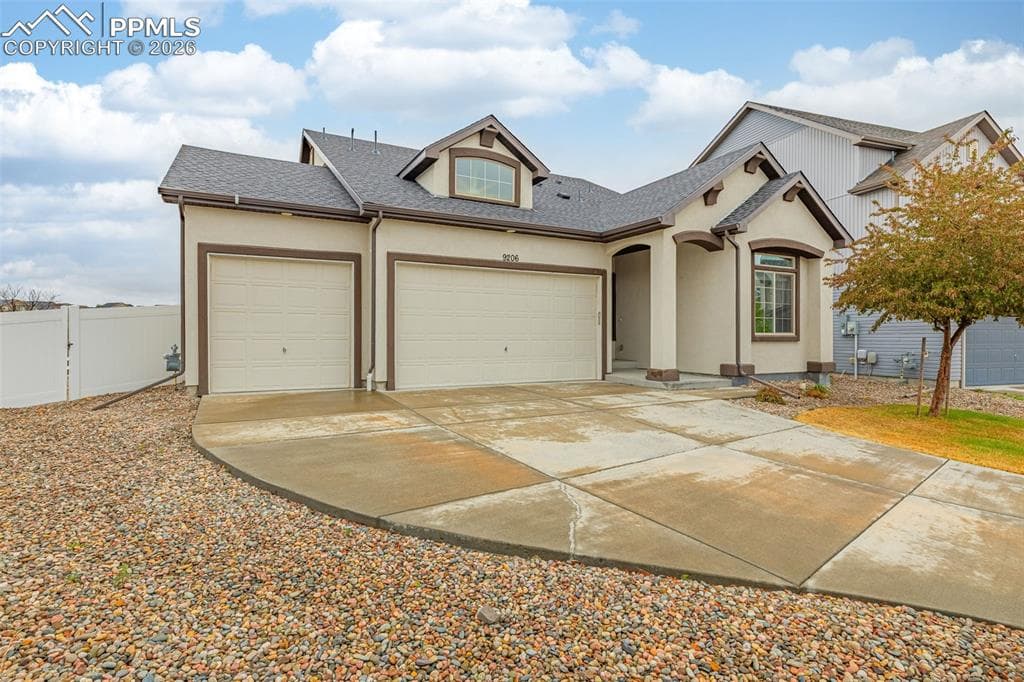 9206 Streamside Trail — photo 1