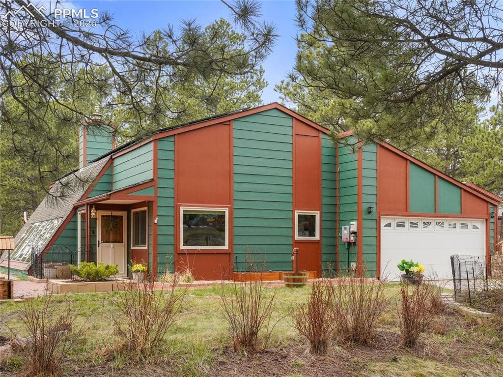 645 WINDING HILLS RD - Photo 1