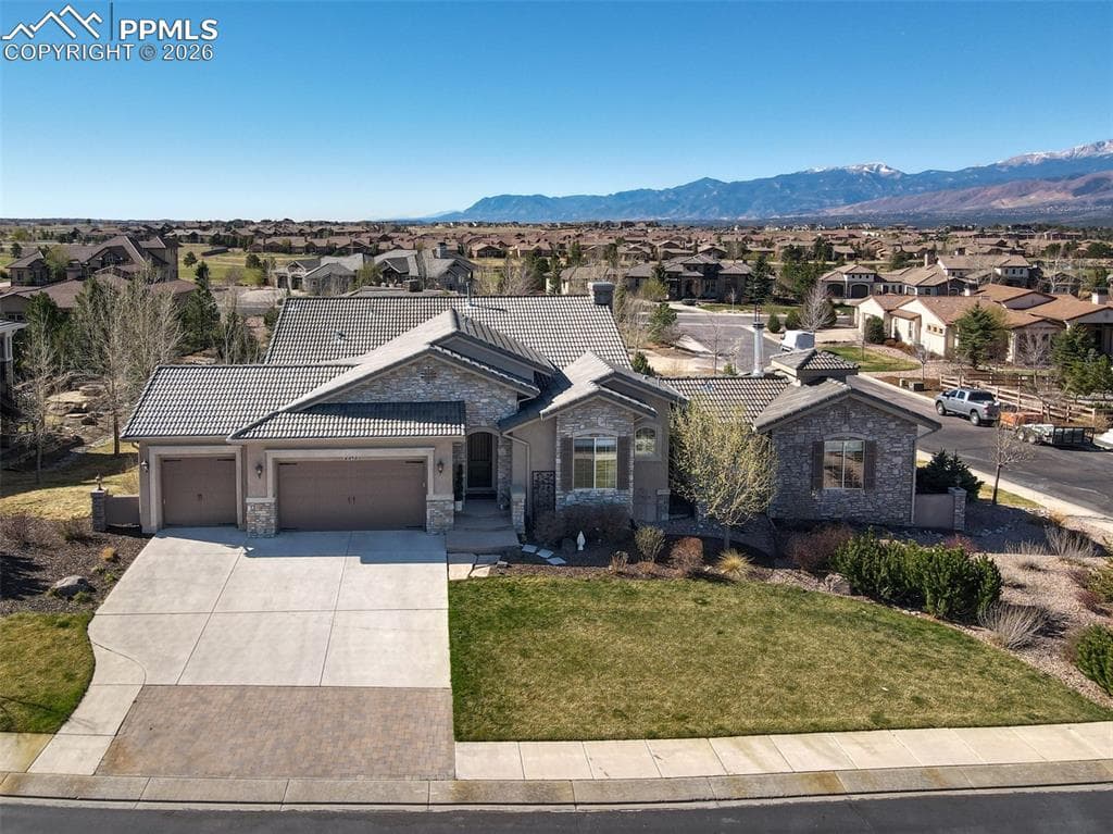 2313 Rainbows End Point — photo 1