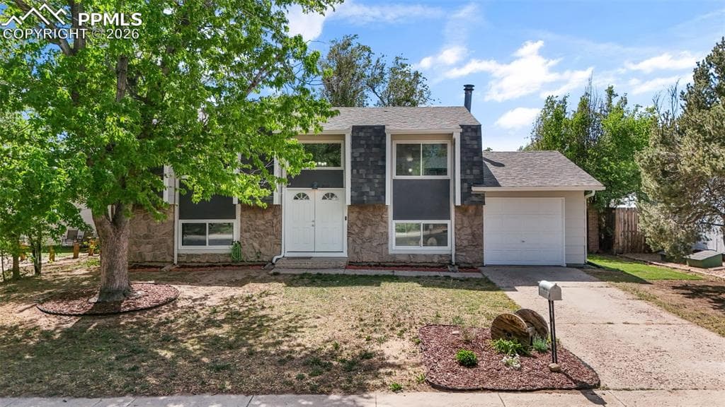 2550 Gina Dr — photo 1