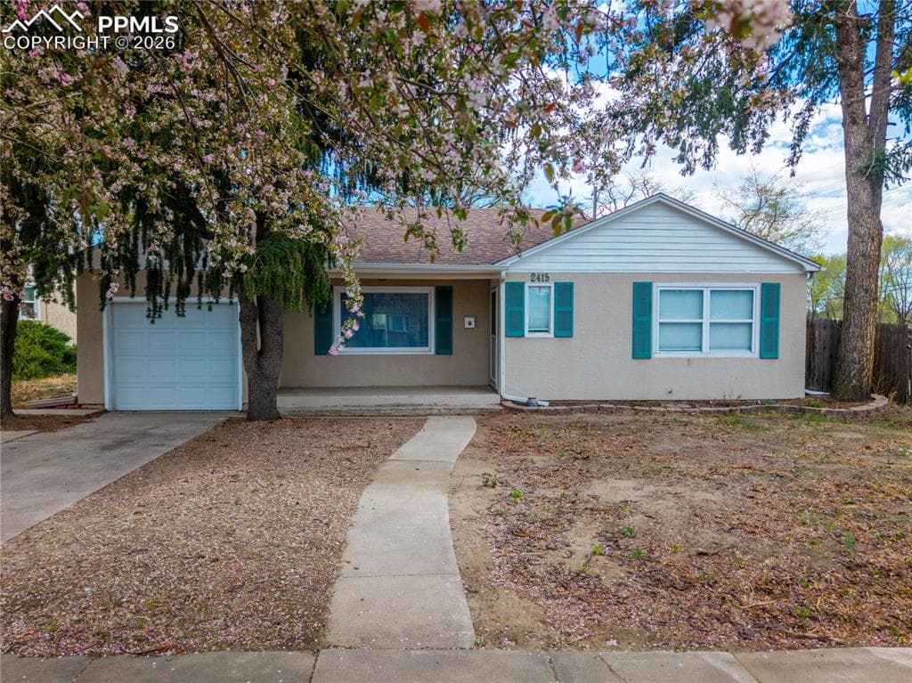 2415 Yorktown Rd — photo 1