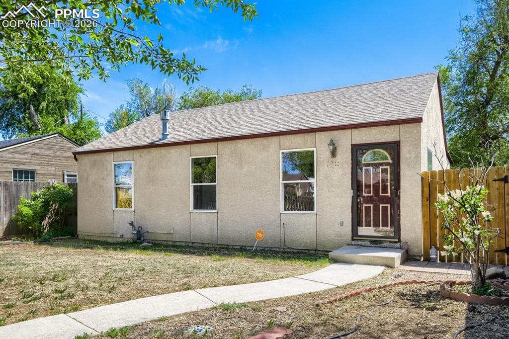 2711 E MONUMENT ST - Photo 1